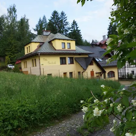 Gozdzik Проживание в семье Висла